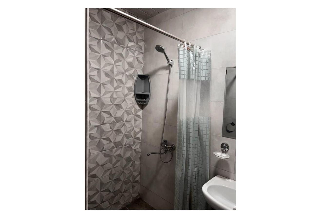 Avalon Hotel Armenia Erevan Esterno foto